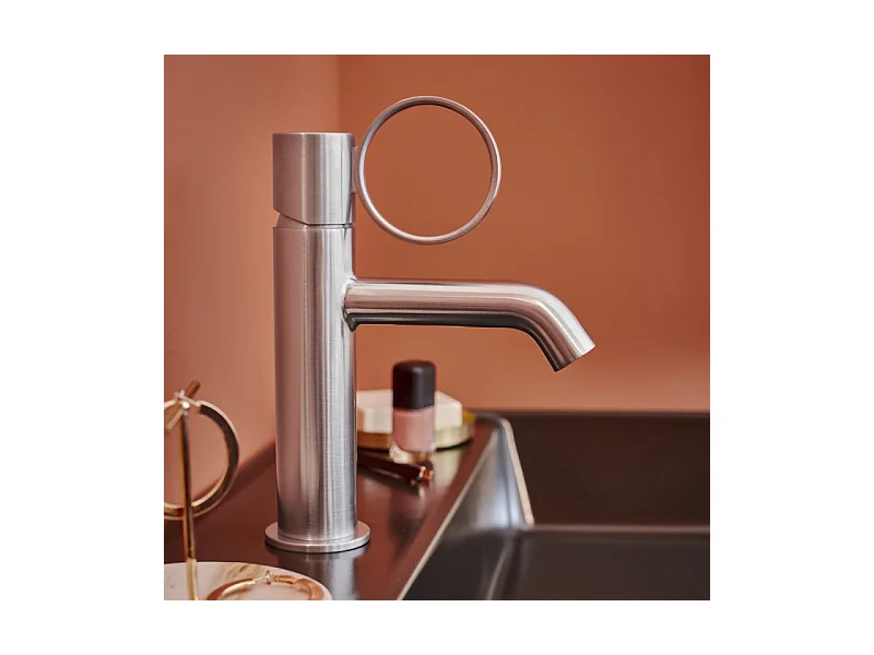 Mitigeur lavabo bas JACOB DELAFON Vivienne chromé brossé avec bague chromée brossée