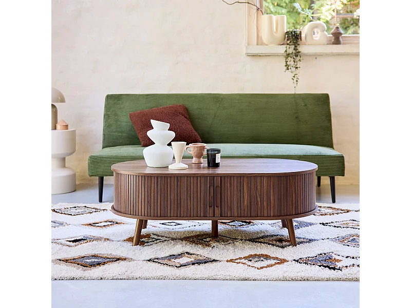 Table basse 2 portes coulissantes avec 3 compartiments décor bois rainuré noyer. L 110 x P 59 x H 39cm