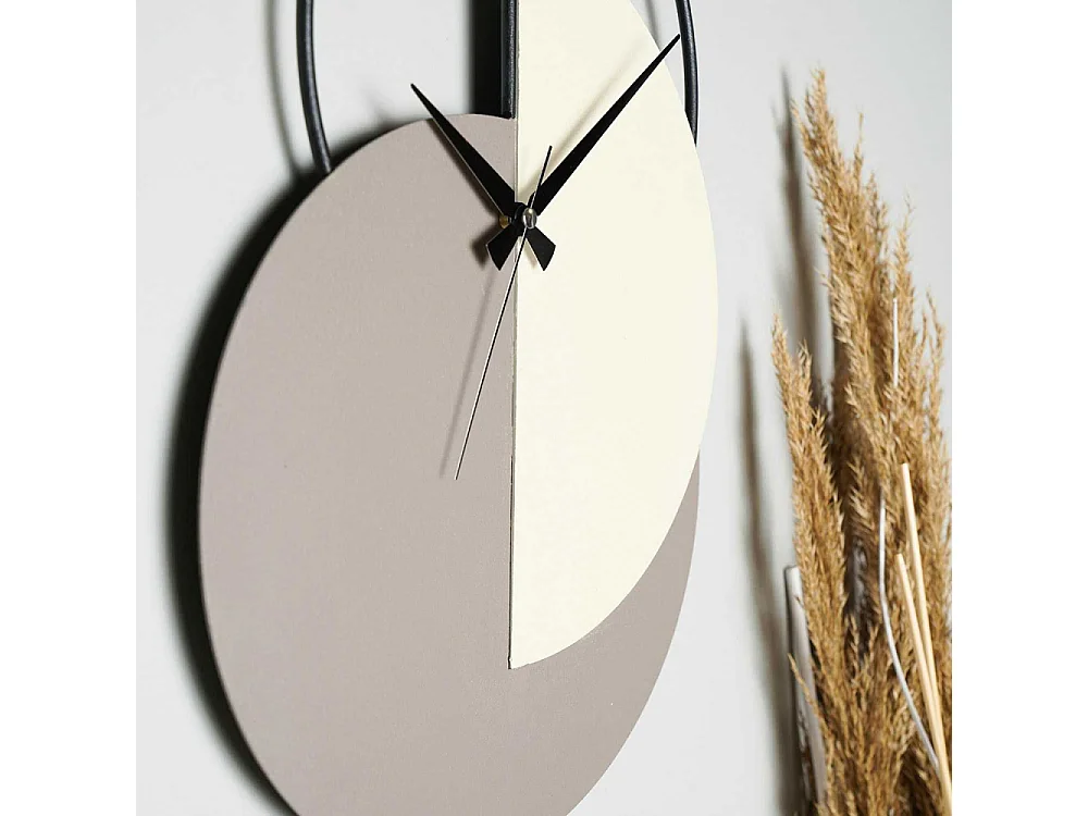 Horloge en métal Madeco