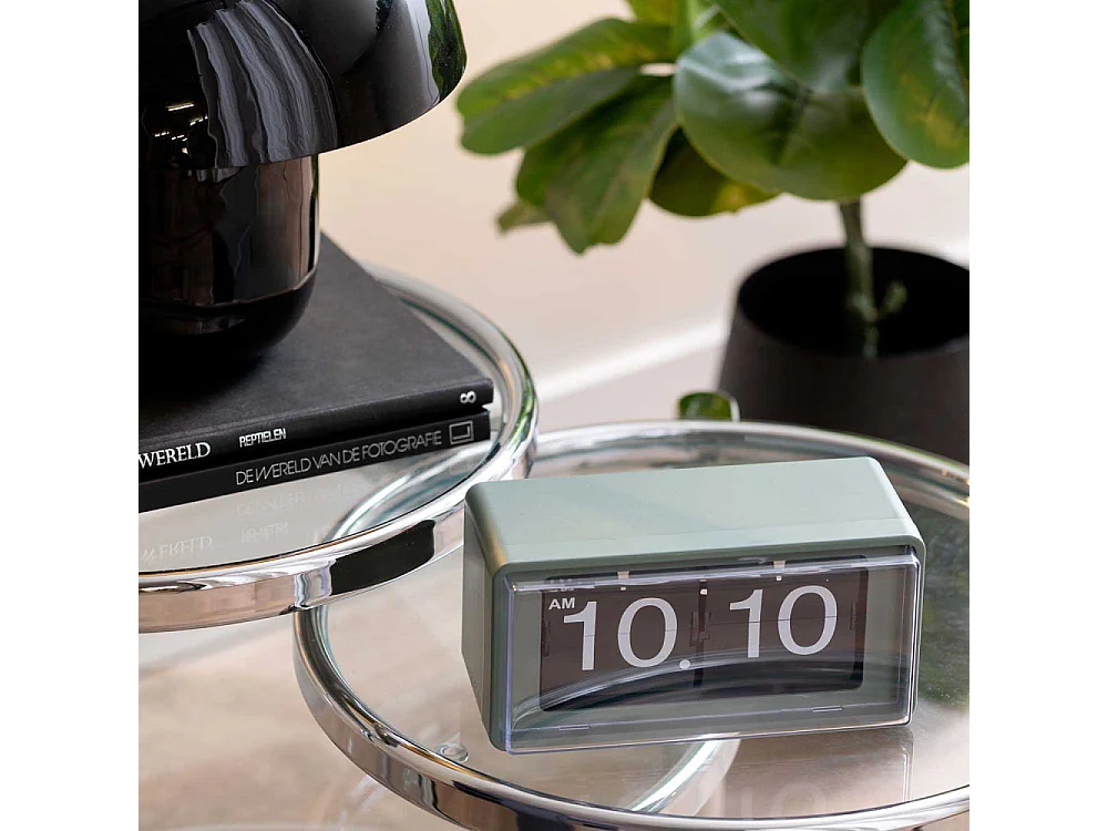 Horloge Clock Retro Boxed Flip