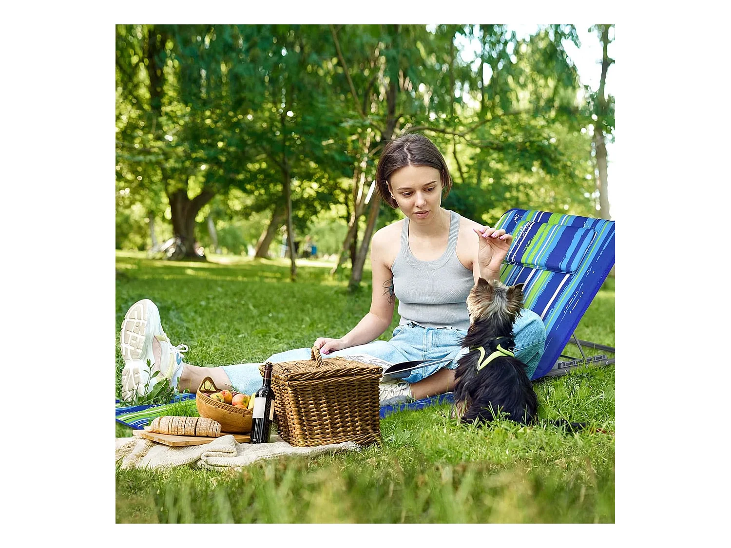 Set van 2 strandmatten met bijzettafel, hoofdkussen en opbergvak, ligmat, opvouwbare zonmat, licht, draagbaar, strandstoel voor het strand (groen) ZB32435