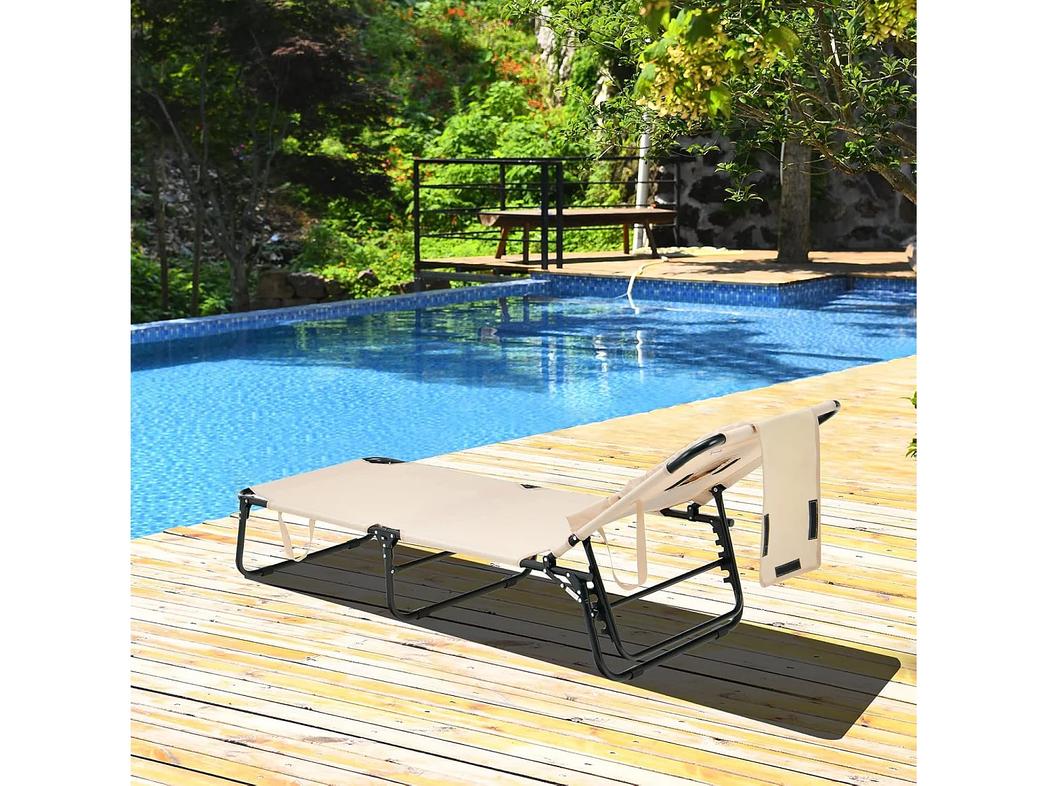 Zonneligstoel met gezichtsopening, inklapbare ligstoel  en 5-voudig verstelbare rugleuning, strandstoel, ligstoel voor tuin en zwembad, beige ZB32169