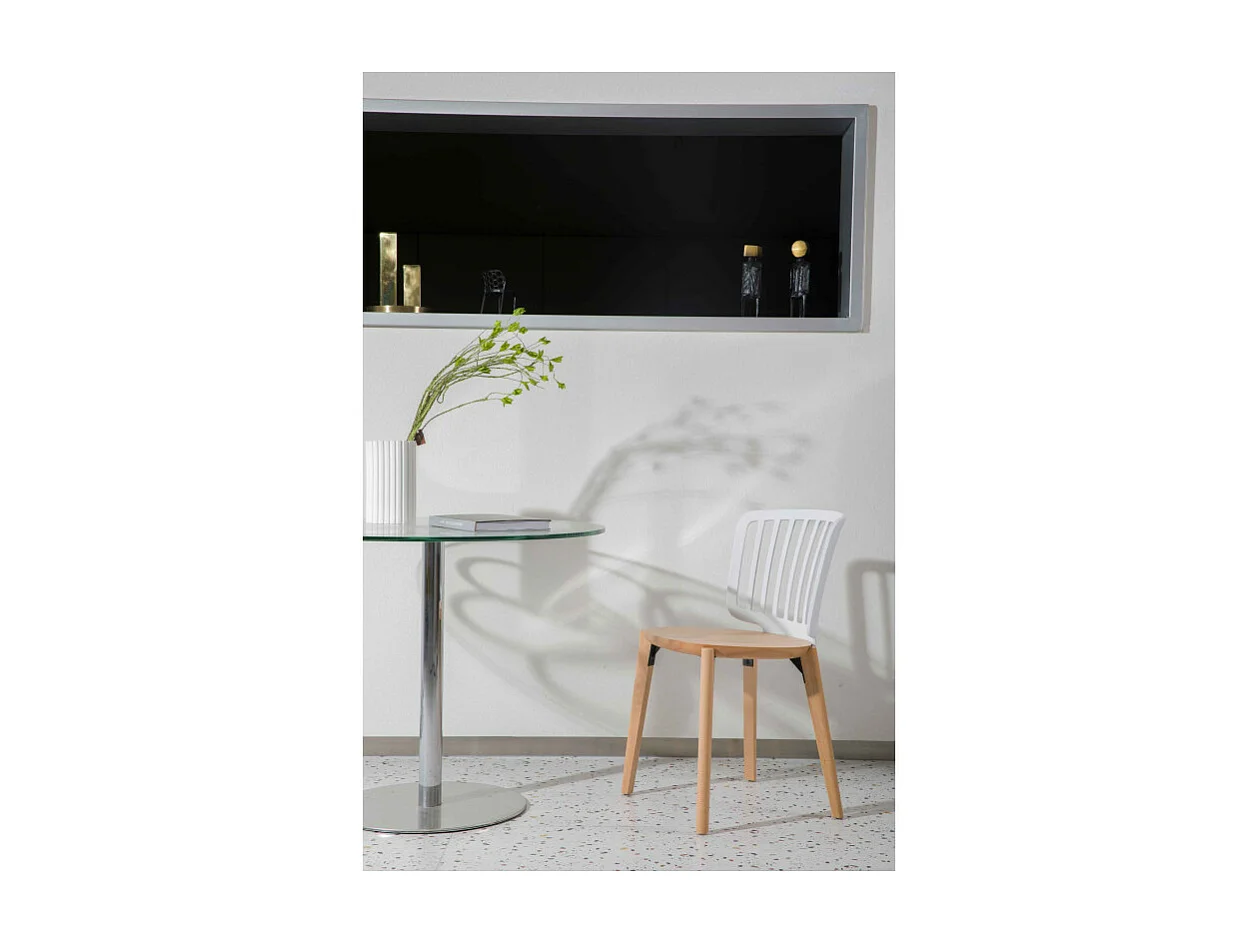 Chaise Eira Design Scandinave – Dossier Résine Noir, Assise Bois – Pieds Bois Naturel