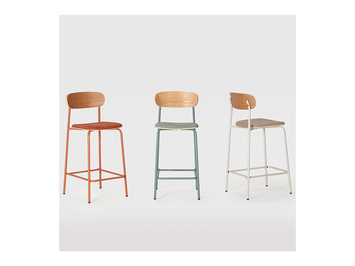 Lot de 2 tabourets de bar en tissu beige et effet bois - Svala