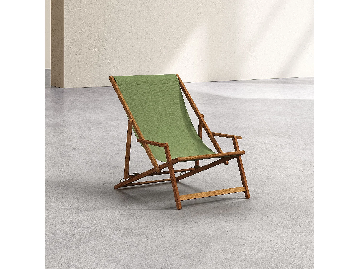 Habitat - Chilienne avec accoudoirs en chêne et toile en coton - Vert olive - Maui