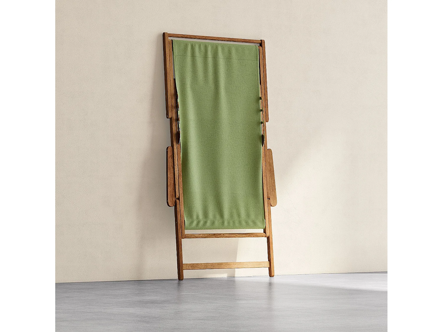 Habitat - Chilienne avec accoudoirs en chêne et toile en coton - Vert olive - Maui