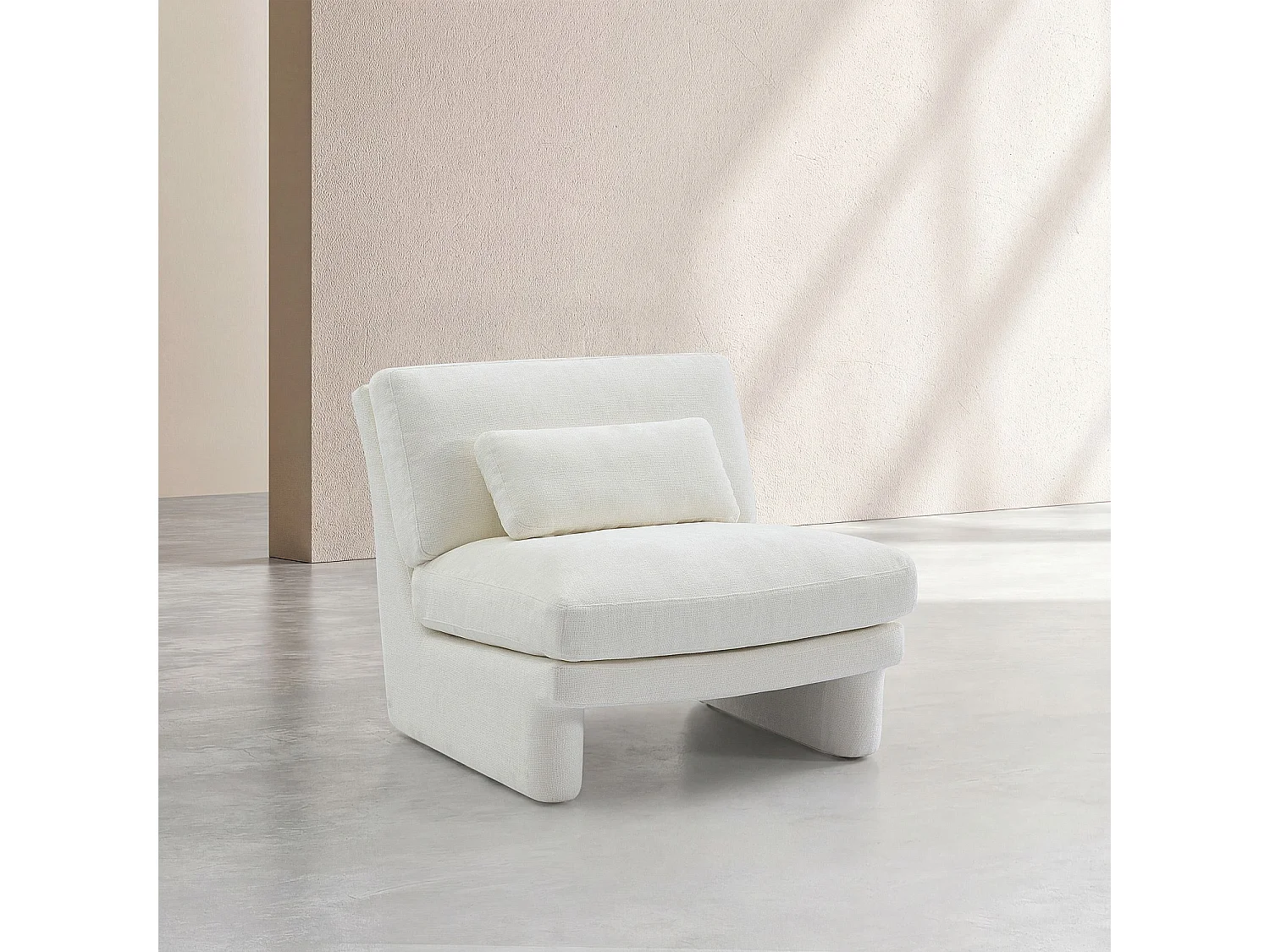 Fauteuil en tissu garni de plumes - Blanc