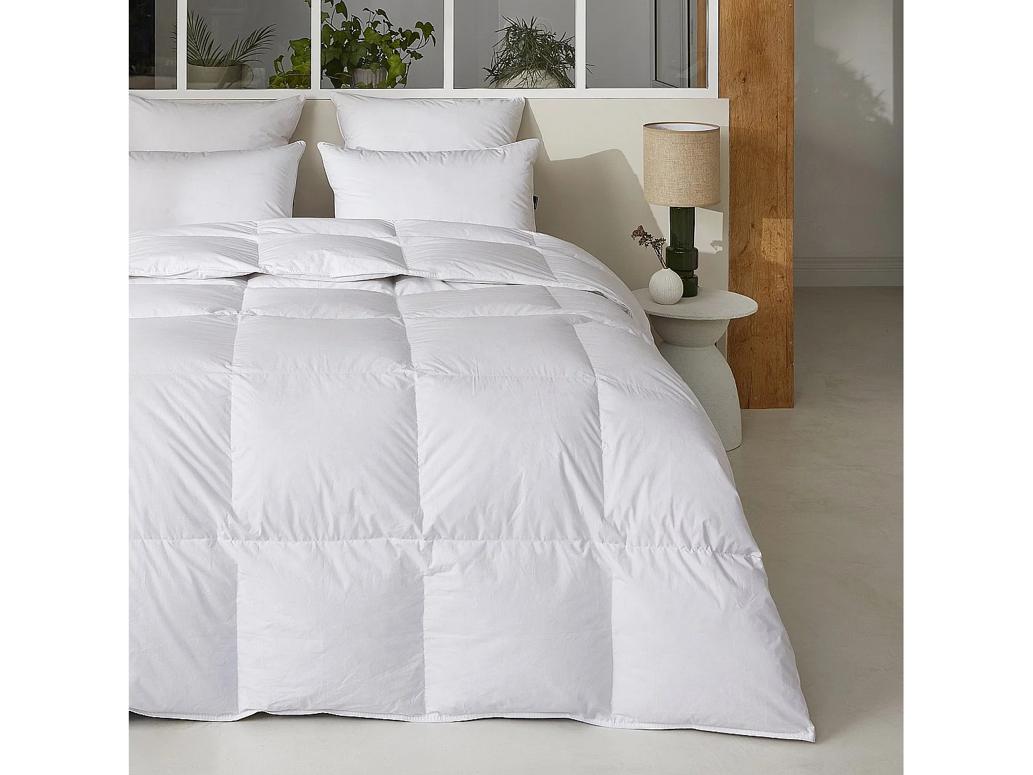 Couette tempérée en duvet et plumettes - 160 g/m² - 260 x 240 cm