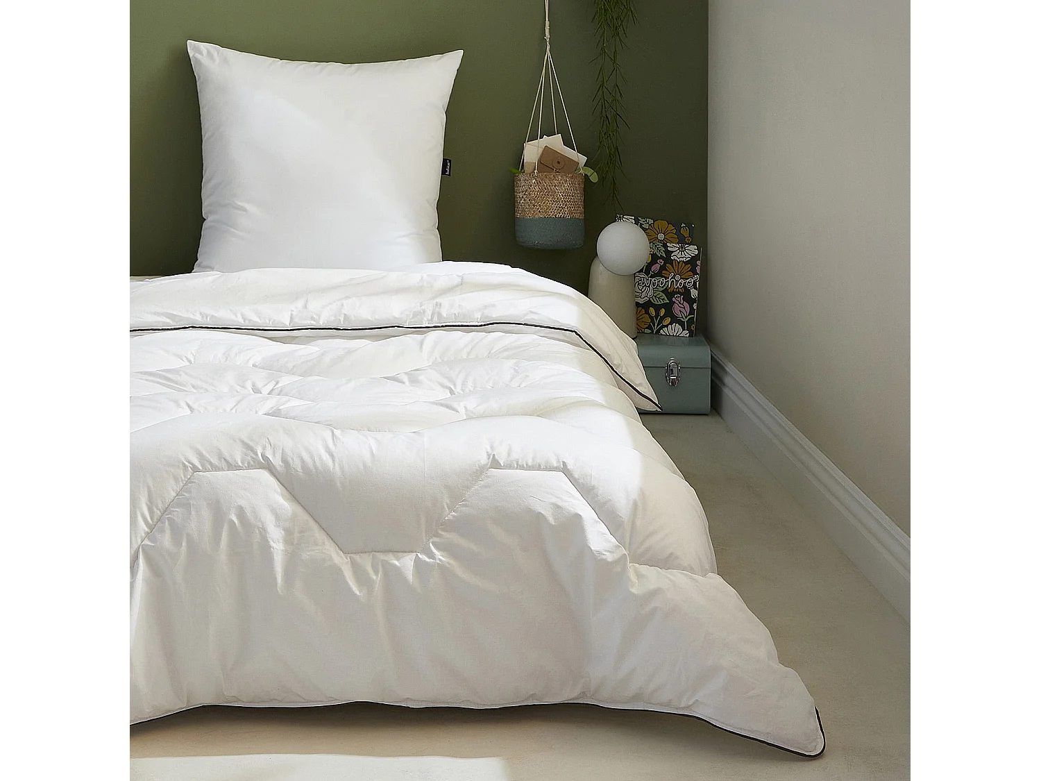 Couette chaude en synthétique - 400 g/m² - 140 x 200 cm