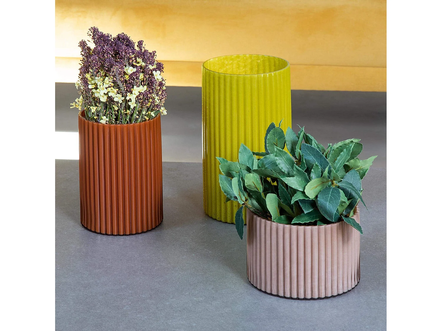 Habitat - Vase en verre soufflé - 21 x 35 cm - Vert olive - Abba