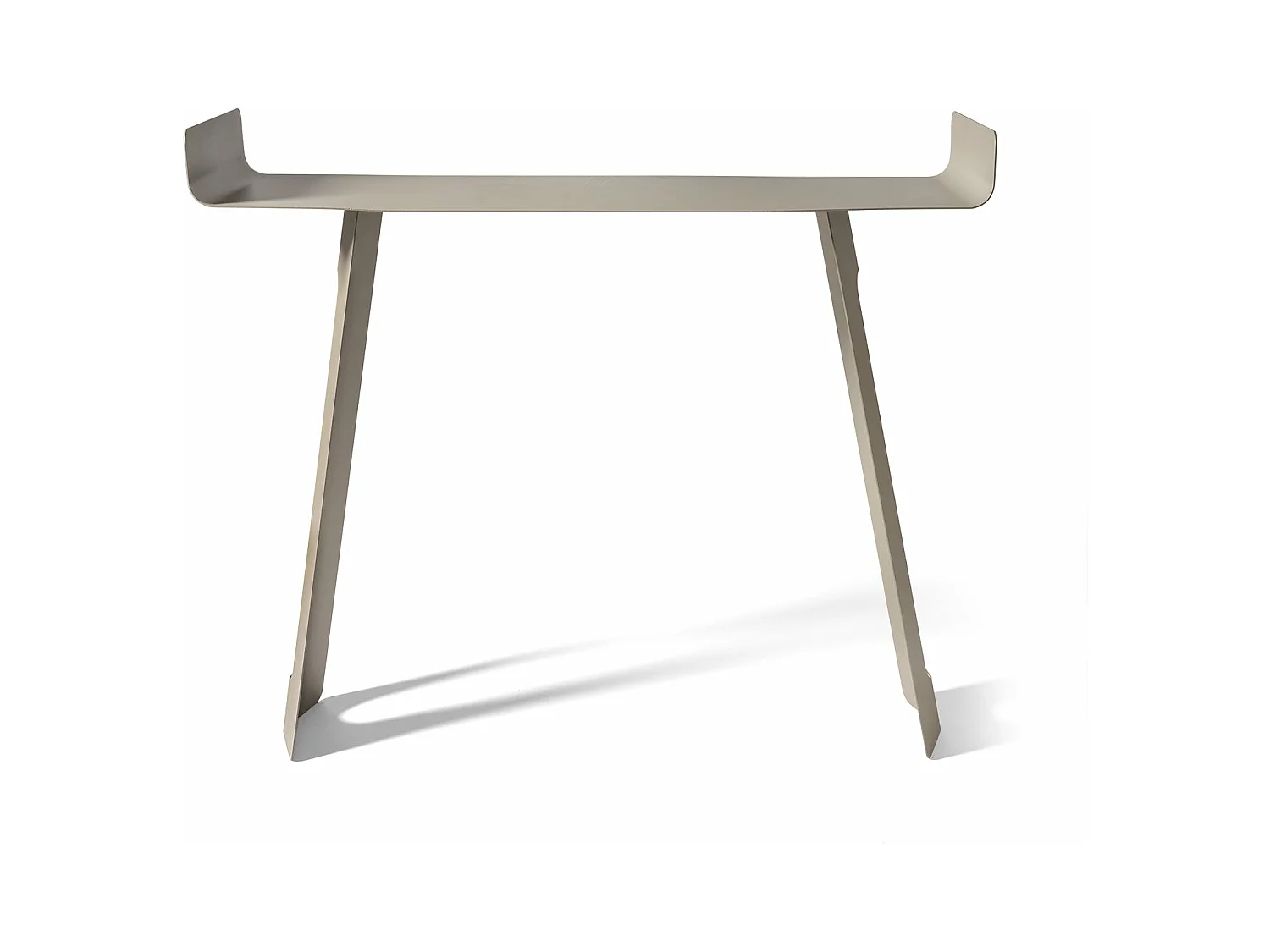 Console Tibet 110x35x85 cm en fer peint noir Design minimal courbé perforé Mobilier d'entrée moderne Fabriqué en Italie Beige