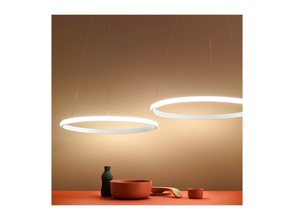 Suspension LED Iole S1 28W dimmable - Lustre avec anneau blanc satiné moderne, lumière chaude 3000K