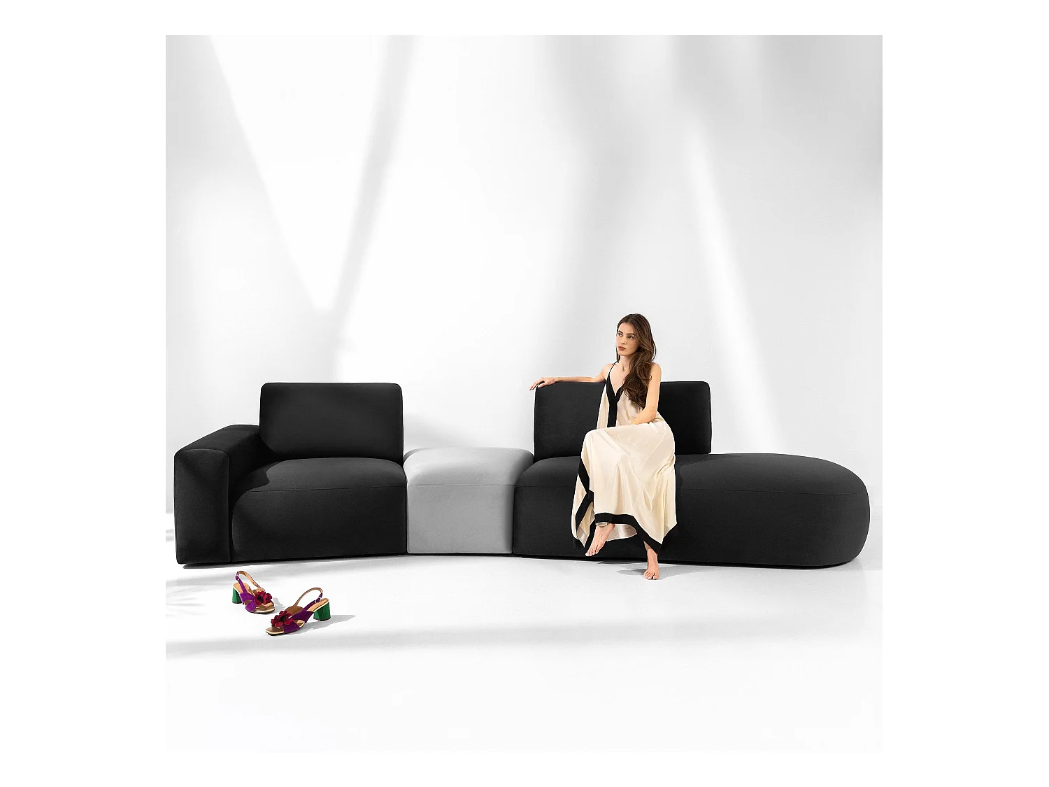 Ecksofa rechts - modern - ZUCCO - 4-Sitzer - Veloursstoff - Dunkelgrau