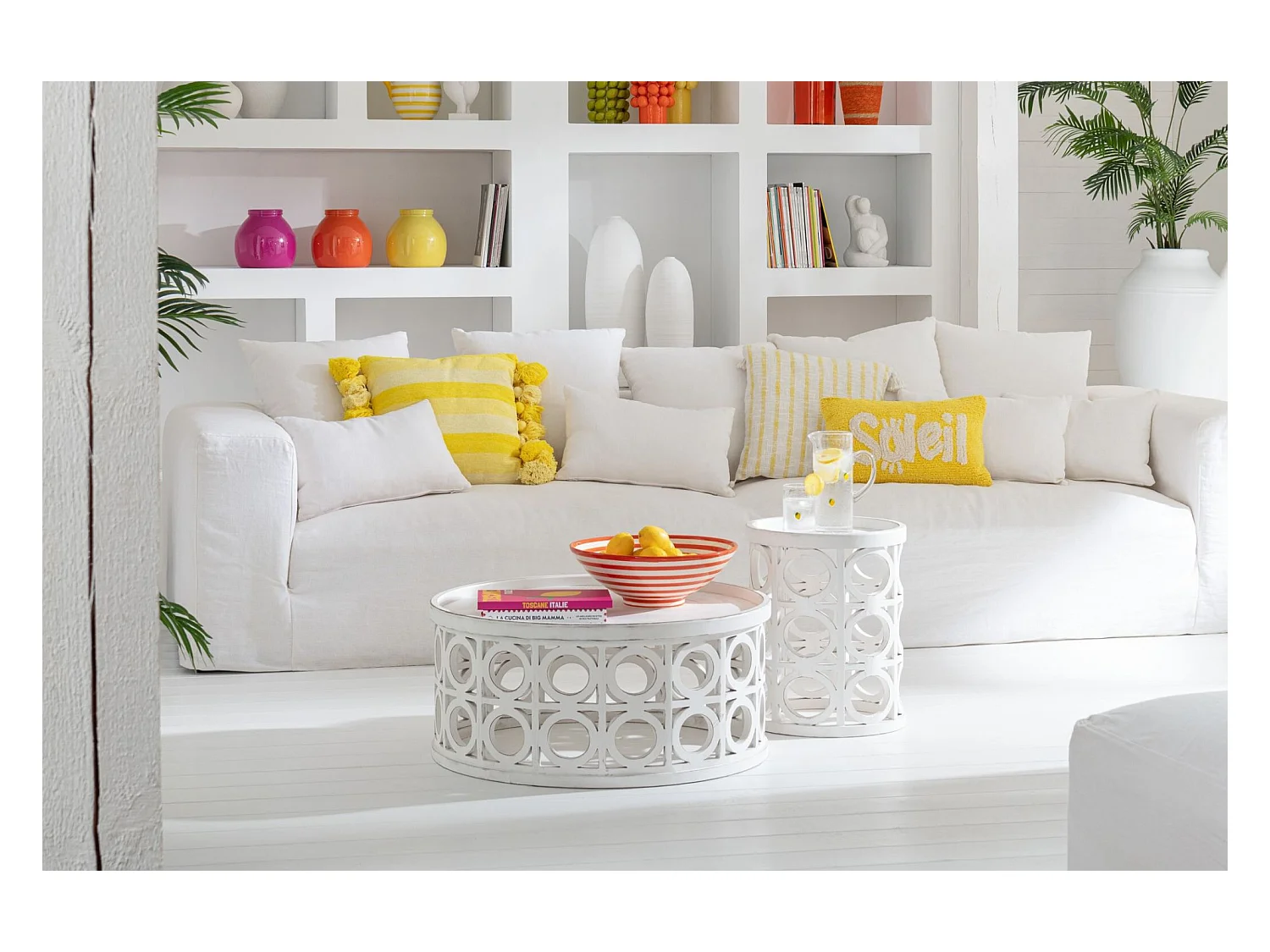 Table basse ronde sculptée en bois D78 - CAHUITA