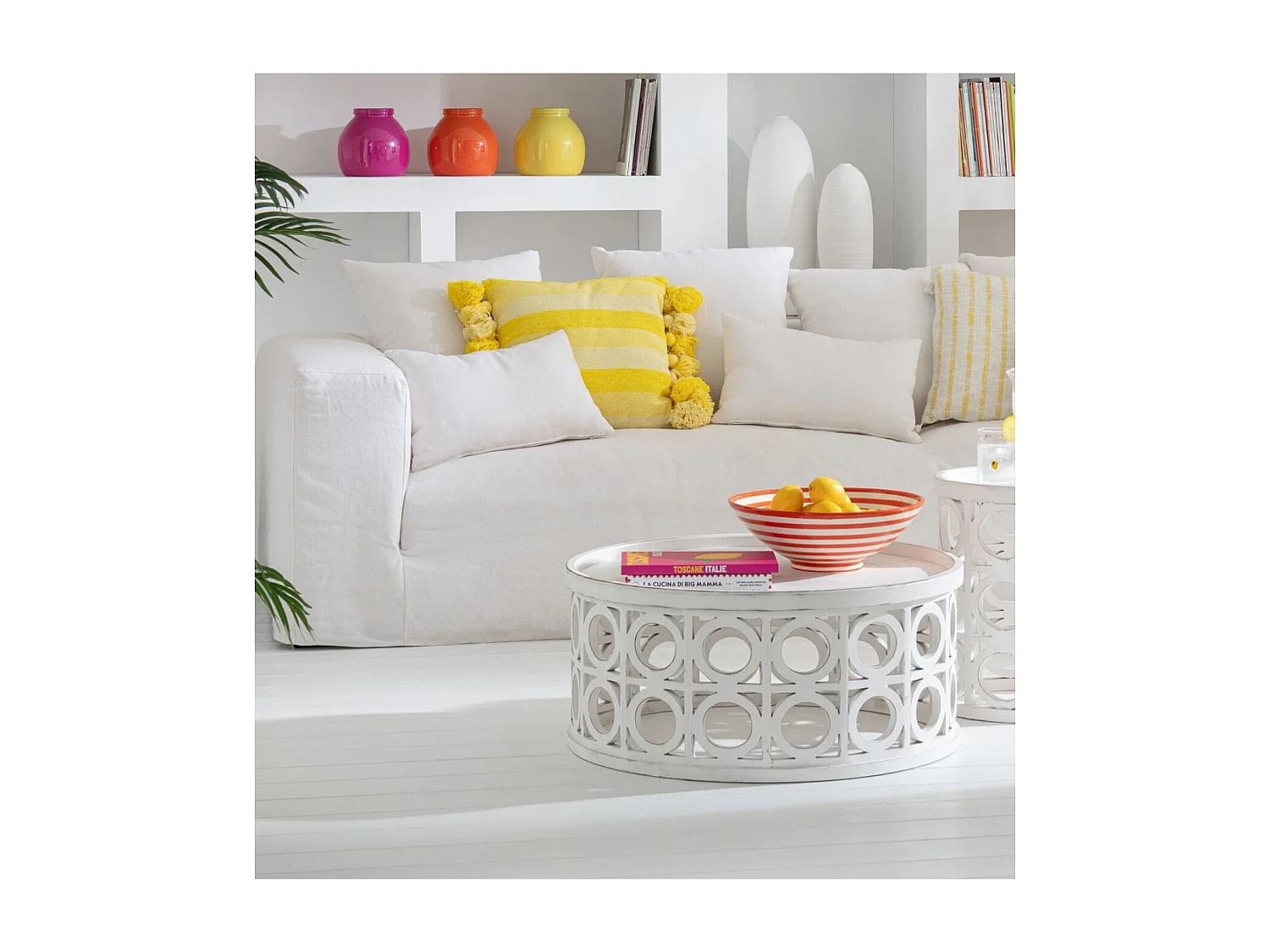 Table basse ronde sculptée en bois D78 - CAHUITA