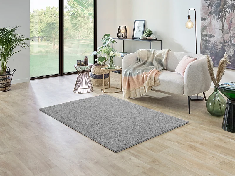 Tapete liso AMBIHOME KIND 03 - Cinza escuro, pelo baixo, 115x170cm
