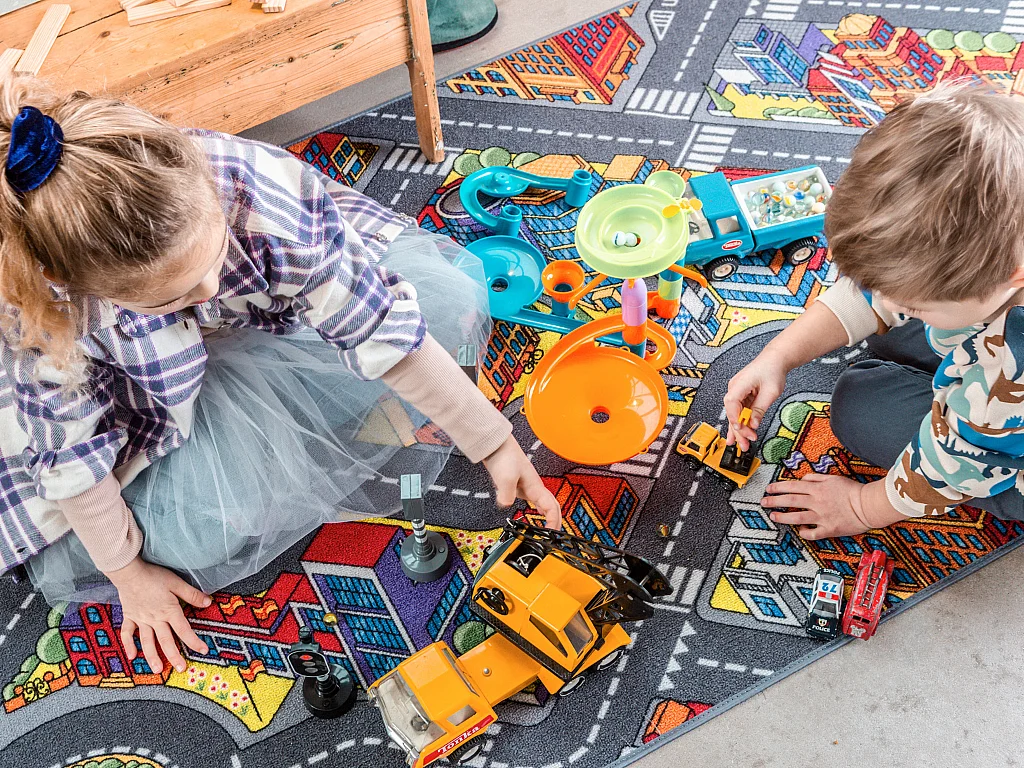 Tapete infantil AMBIHOME URBAN LIFE - antiderrapante, 95x133cm