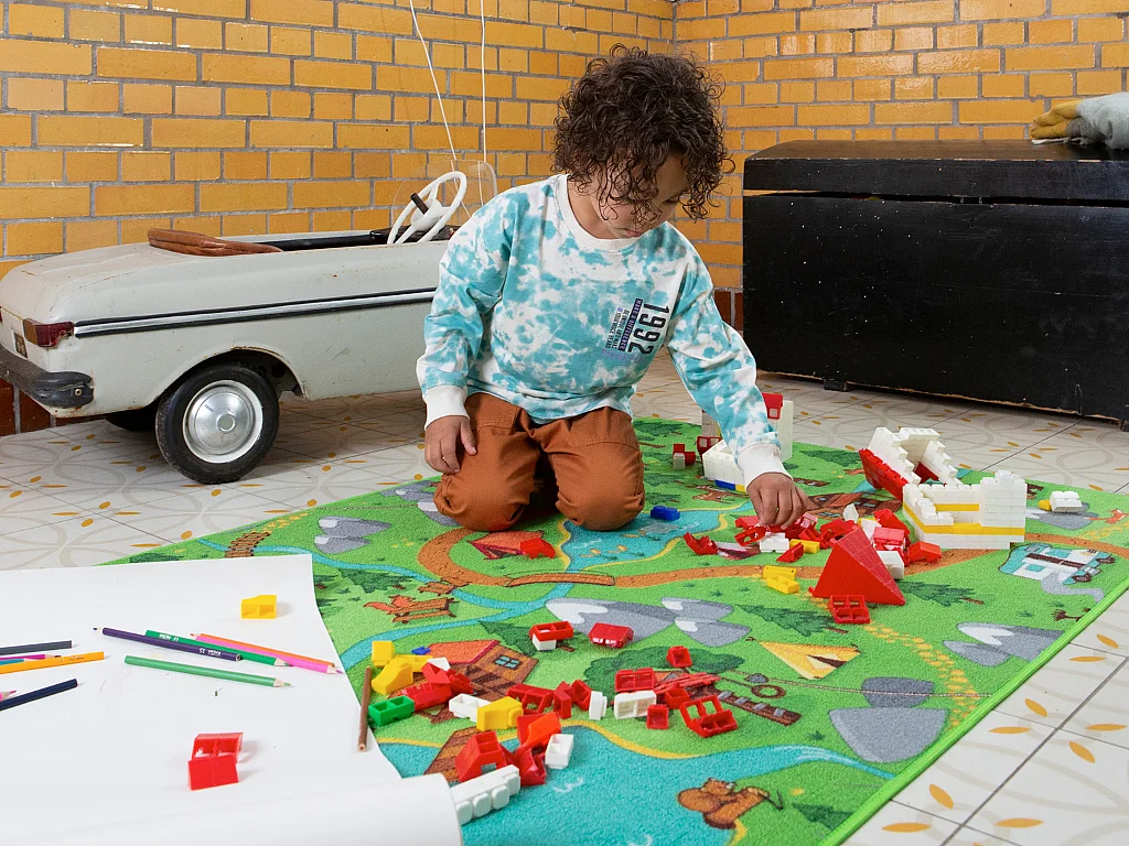 Tapete infantil AMBIHOME WILD LIFE - antiderrapante, 95x133cm