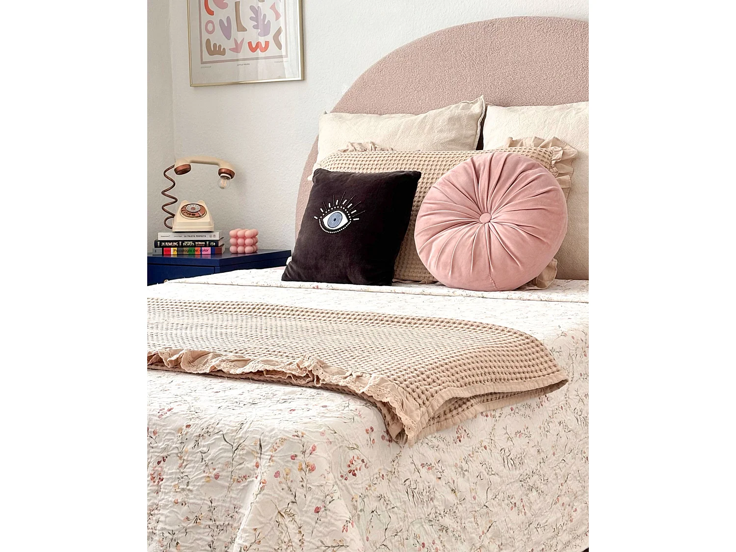 Bed Boucle MILLAY 140 x 200 cm (EU Double) Beige