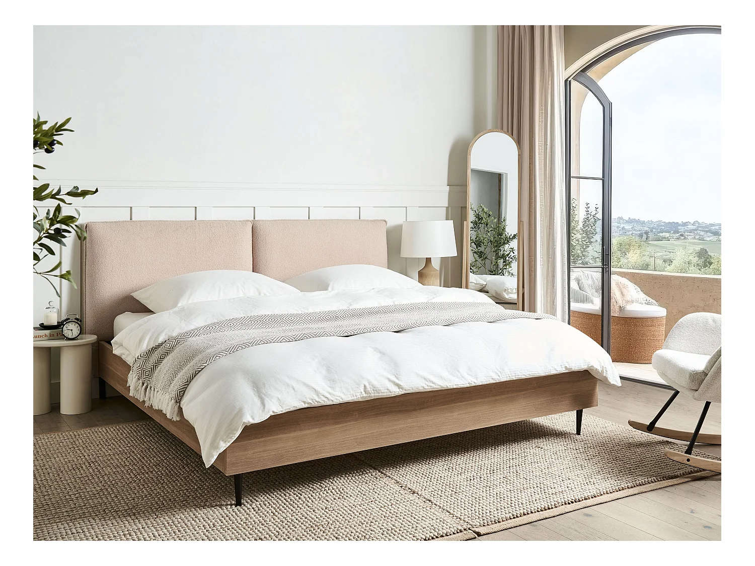 Bett mit Lattenrost Bouclé LIMANTON 180 x 200 cm Beige