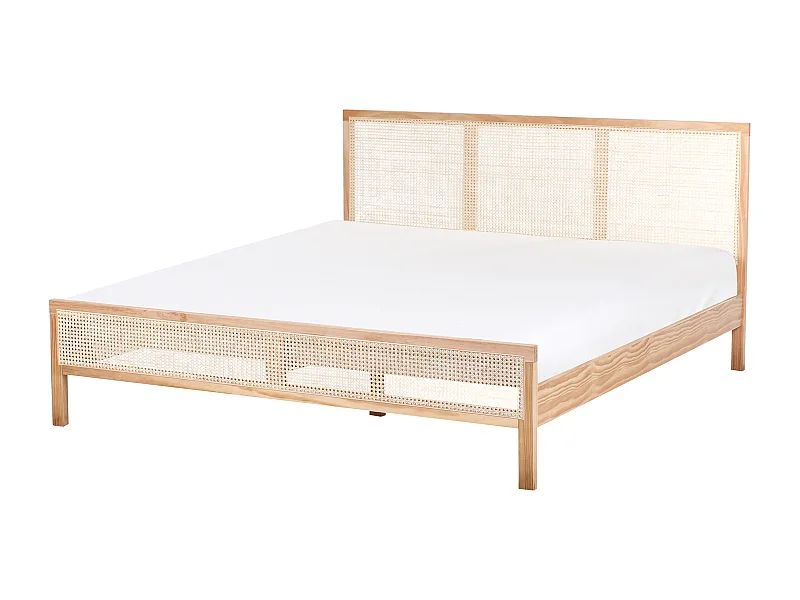 Bett mit Lattenrost Kiefernholz SALERNAS 180 x 200 cm Hellbraun