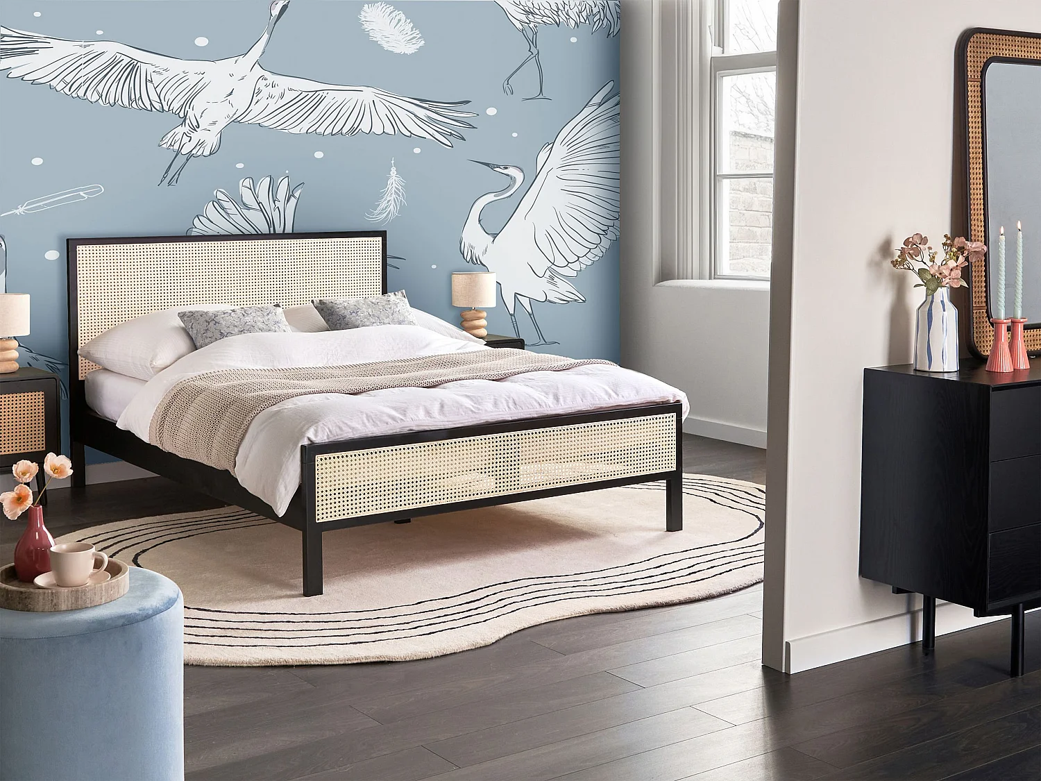 Bett mit Lattenrost Kiefernholz SALERNAS 140 x 200 cm Schwarz