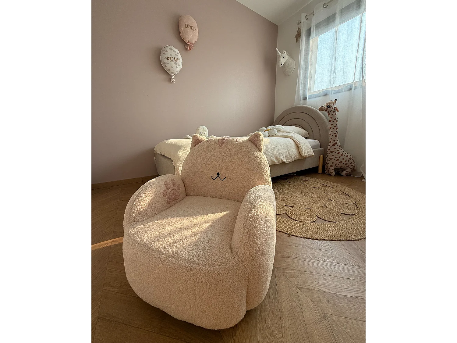 Fauteuil en bouclé pour enfants chat blanc cassé ZOAR