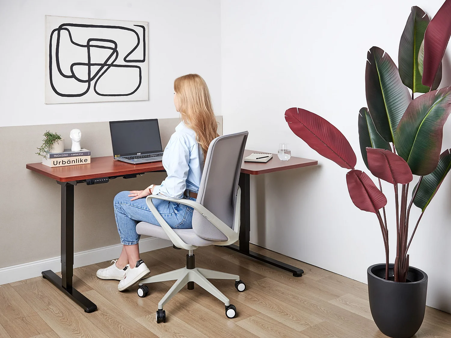 Steh Bürotisch elektrisch höhenverstellbar links braun/schwarz 160cm Destines