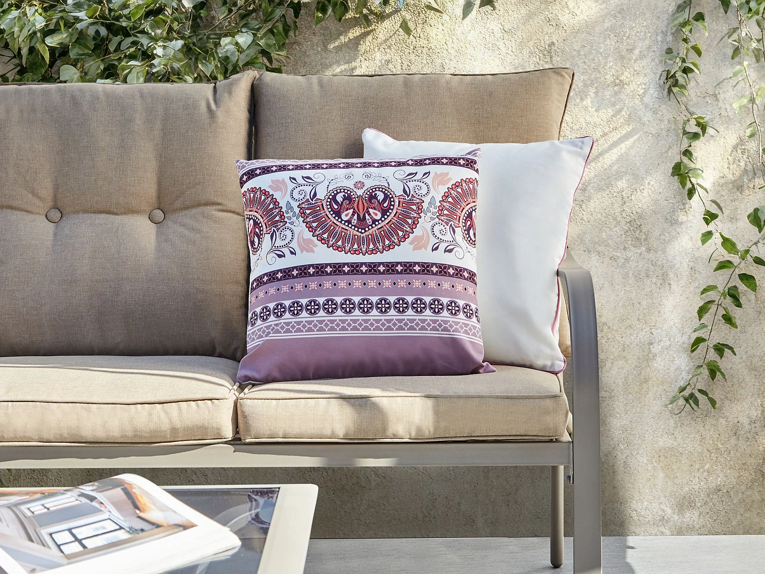 Lot de 2 coussins d'extérieur TVISTA Motif oriental 45 x 45 cm Pourpre