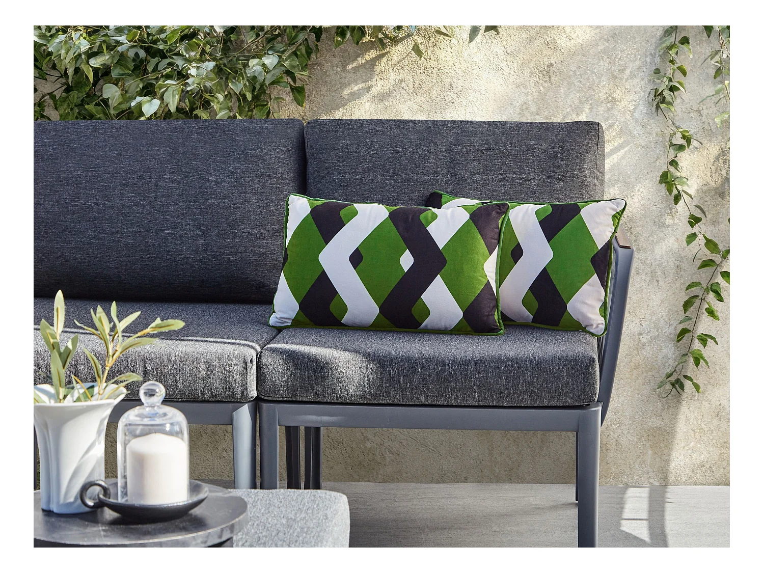 Lot de 2 coussins d'extérieur SWAY Motif géométrique 30 x 50 cm Multicolore