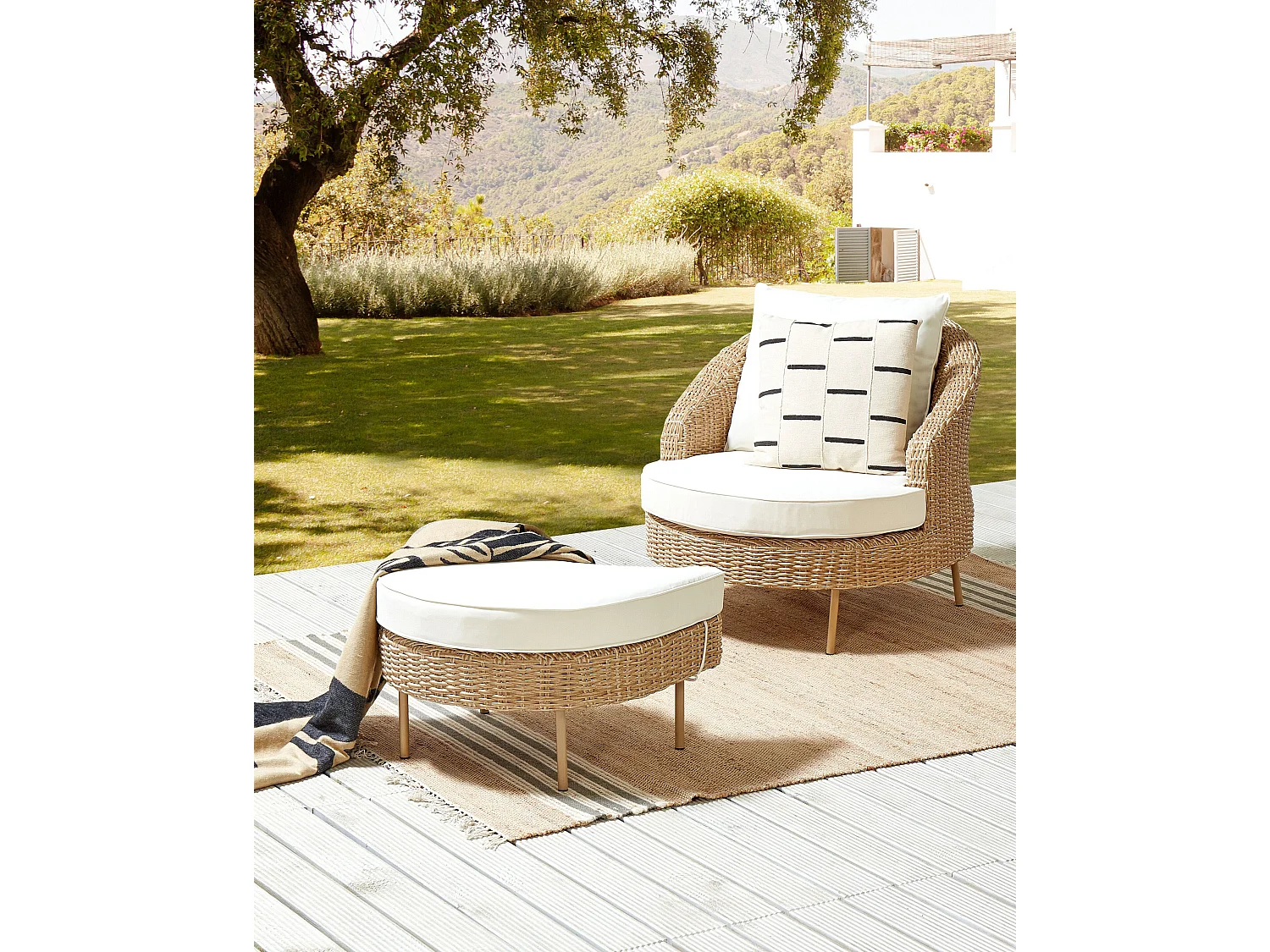 Poltrona da giardino con ottomana ARCILLE Naturale