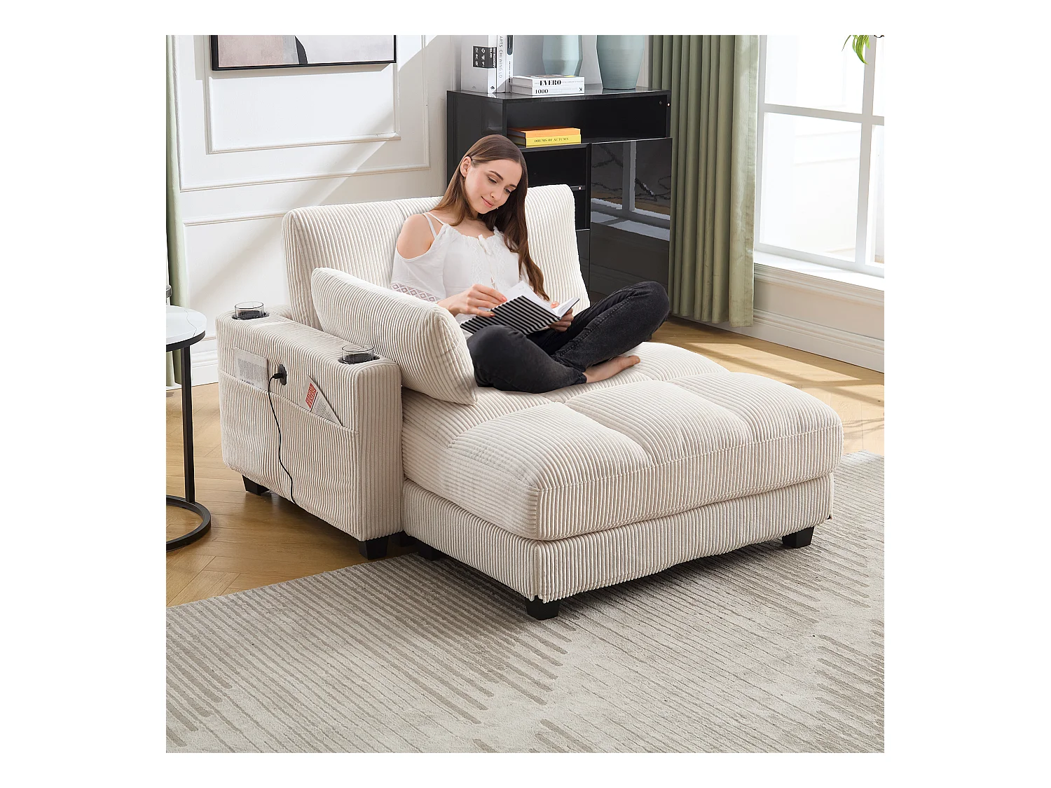 Méridienne fixe en velours beige avec accoudoirs interchangeables, porte-boissons et chargeur intégré - 140x112x81cm