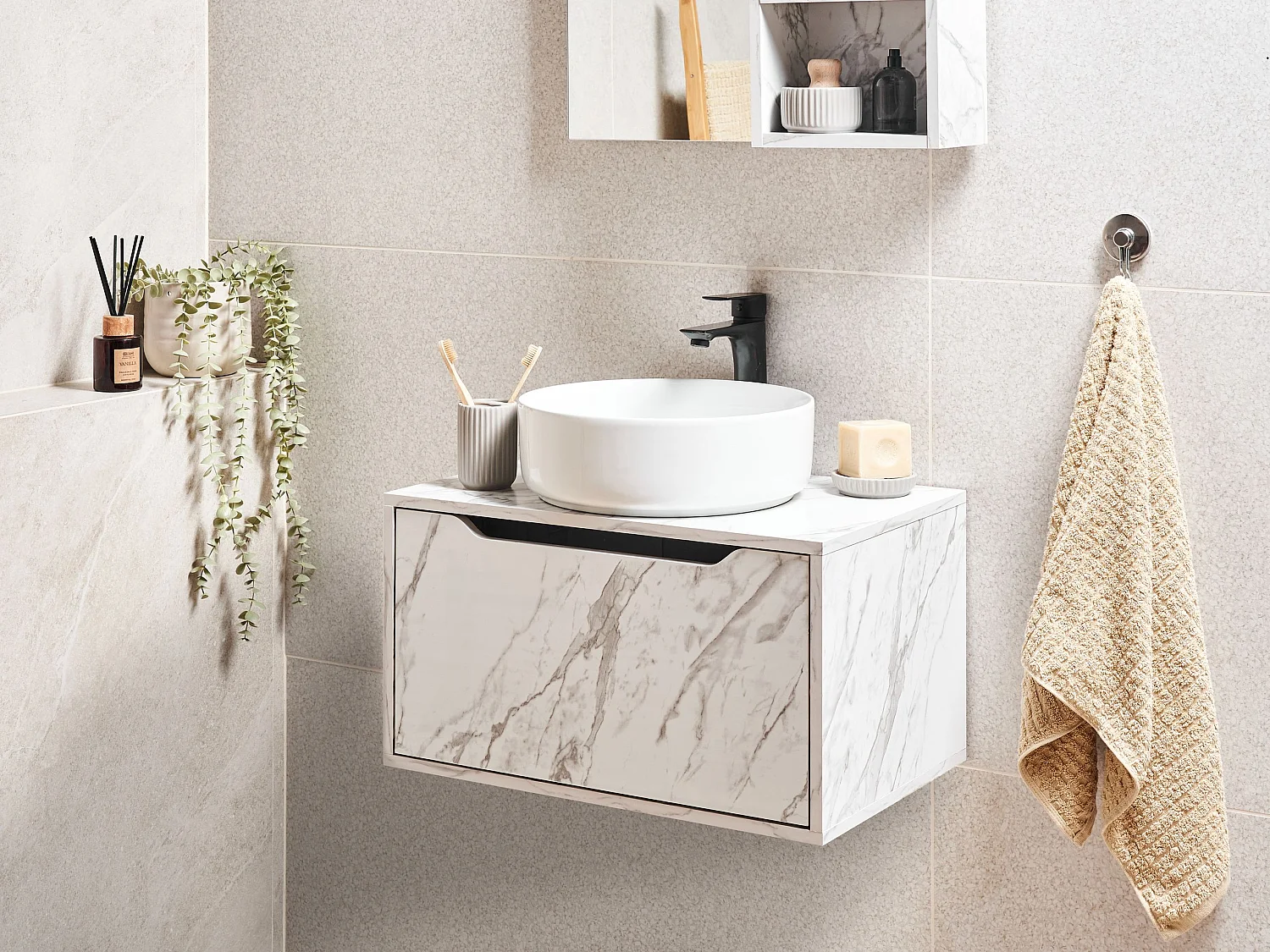 Wandmontierter Waschtischunterschrank PETROLINA 60 cm Weisser Marmor