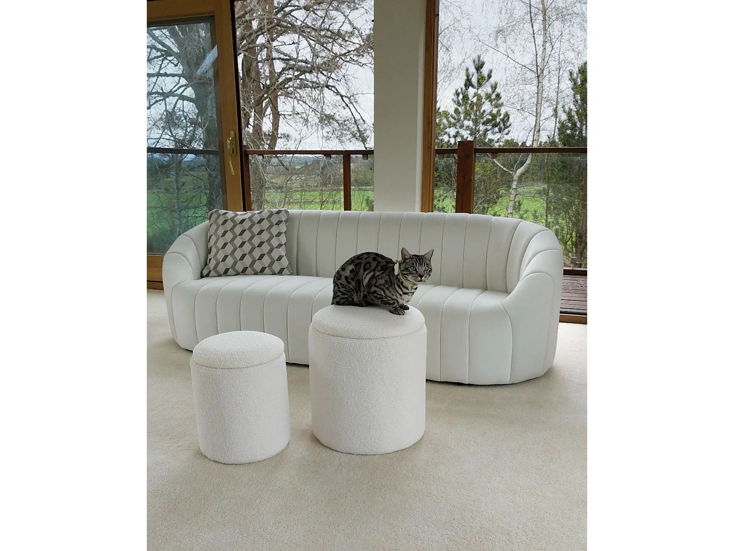 Lot de 2 poufs avec rangement BEREA Bouclé Blanc cassé 30/40 cm 30/40 cm 37/46 cm