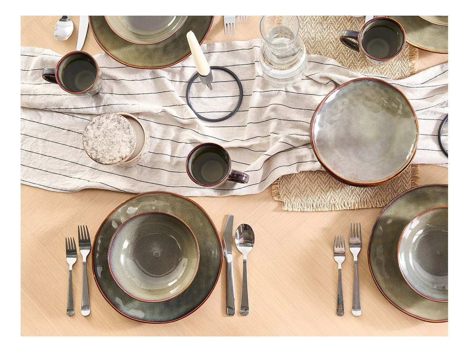 Set de 4 assiettes creuses THYME Grès Vert foncé