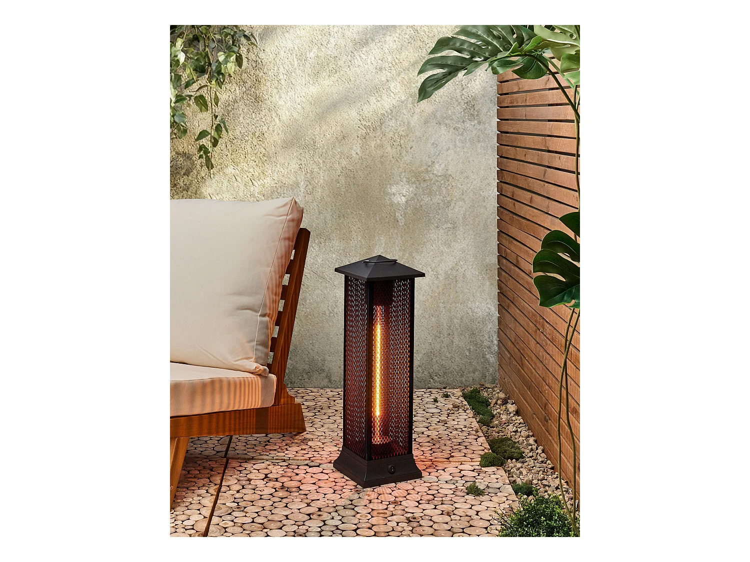 Riscaldatore a infrarossi da patio a piantana TUNUPA 1500 W Nero