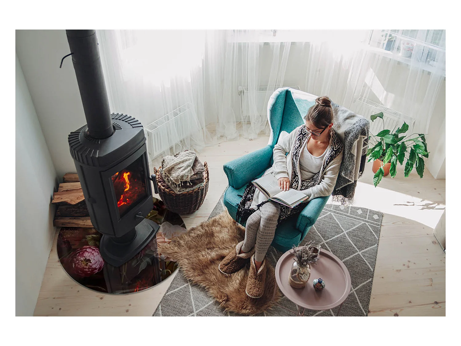 Plaque de sol en verre pour poêle - Roue - 70X70 - Bouquet floral en détail
