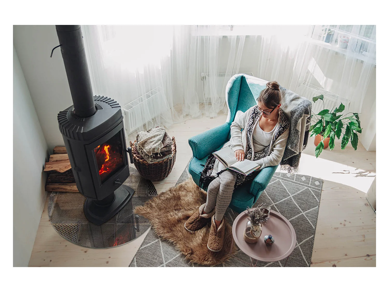 Plaque de sol en verre pour poêle - Roue - 70X70 - Modèle de tôle perforée