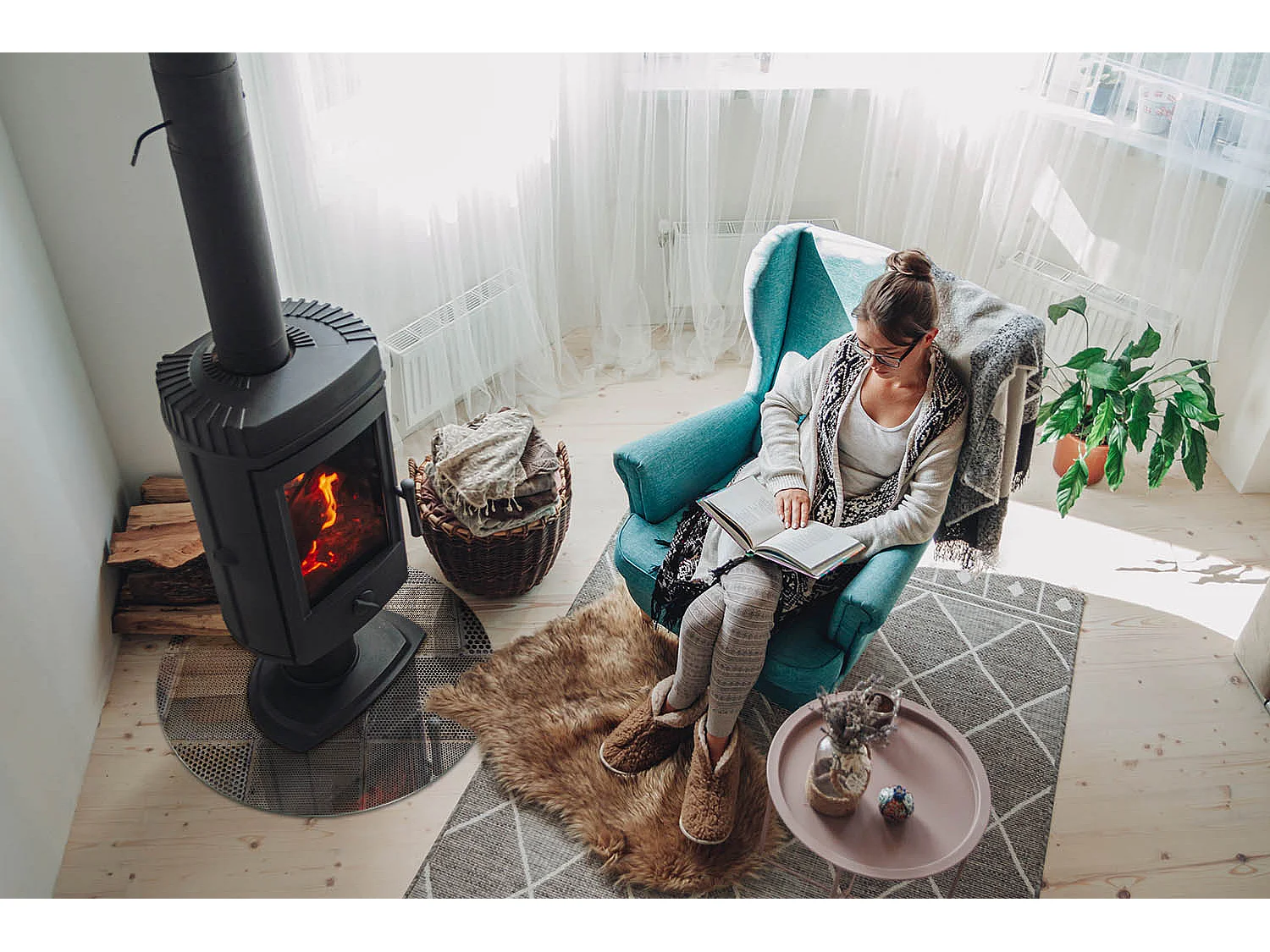 Plaque de sol en verre pour poêle - Roue - 60x60 - Modèle de tôle perforée