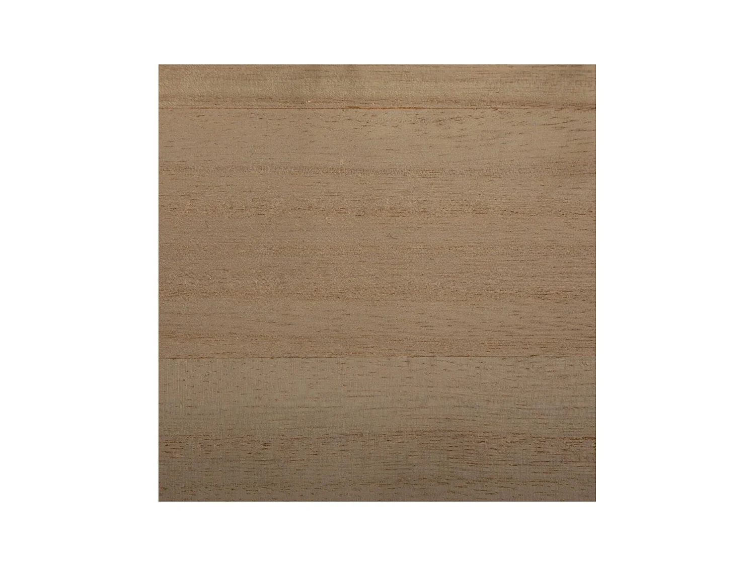 Estante metálico de pared con alambre