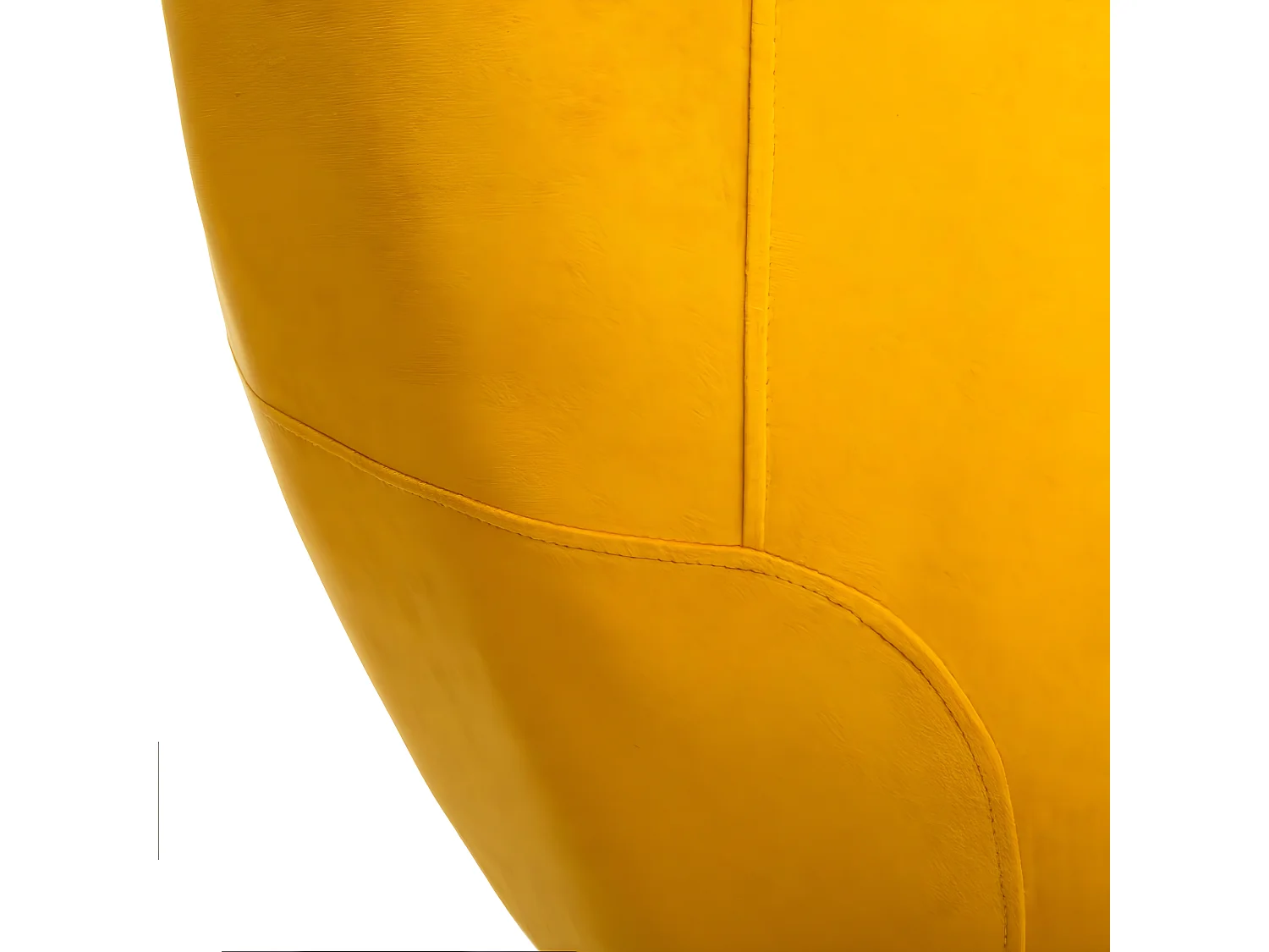 Fauteuil en Velours Moutarde plissé et pieds en métal doré