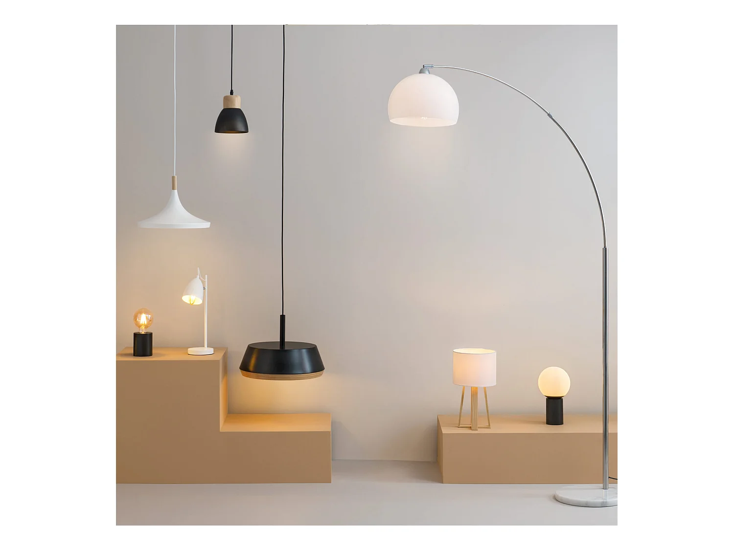 Lampe Socle en métal Dorée H 10.5 cm