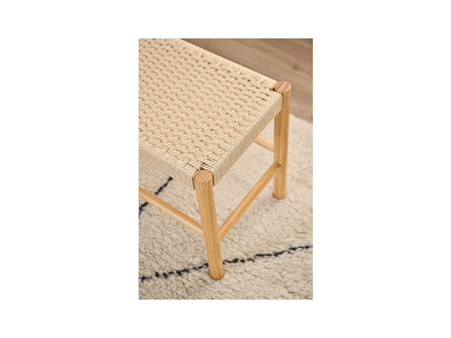 Banco Alvin madera color blanco.