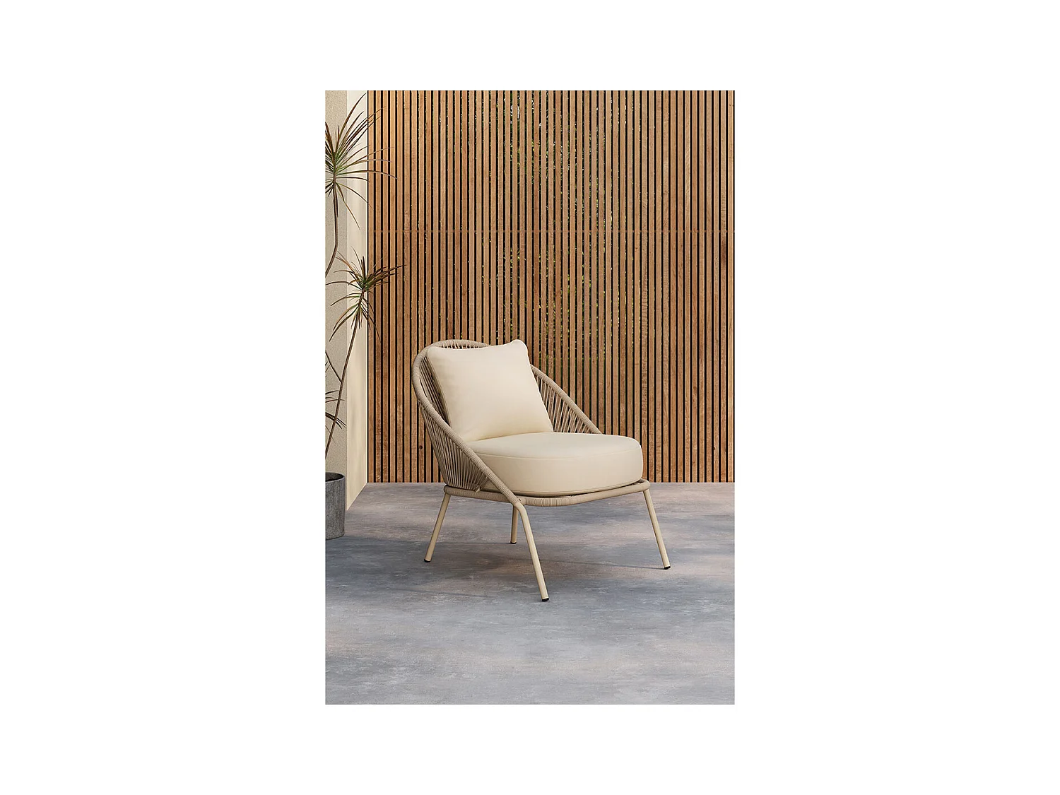 Lindosfauteuil lounge beige.