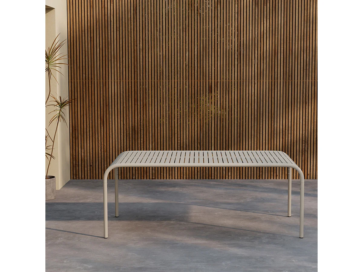 Borneo Gartentisch beige.