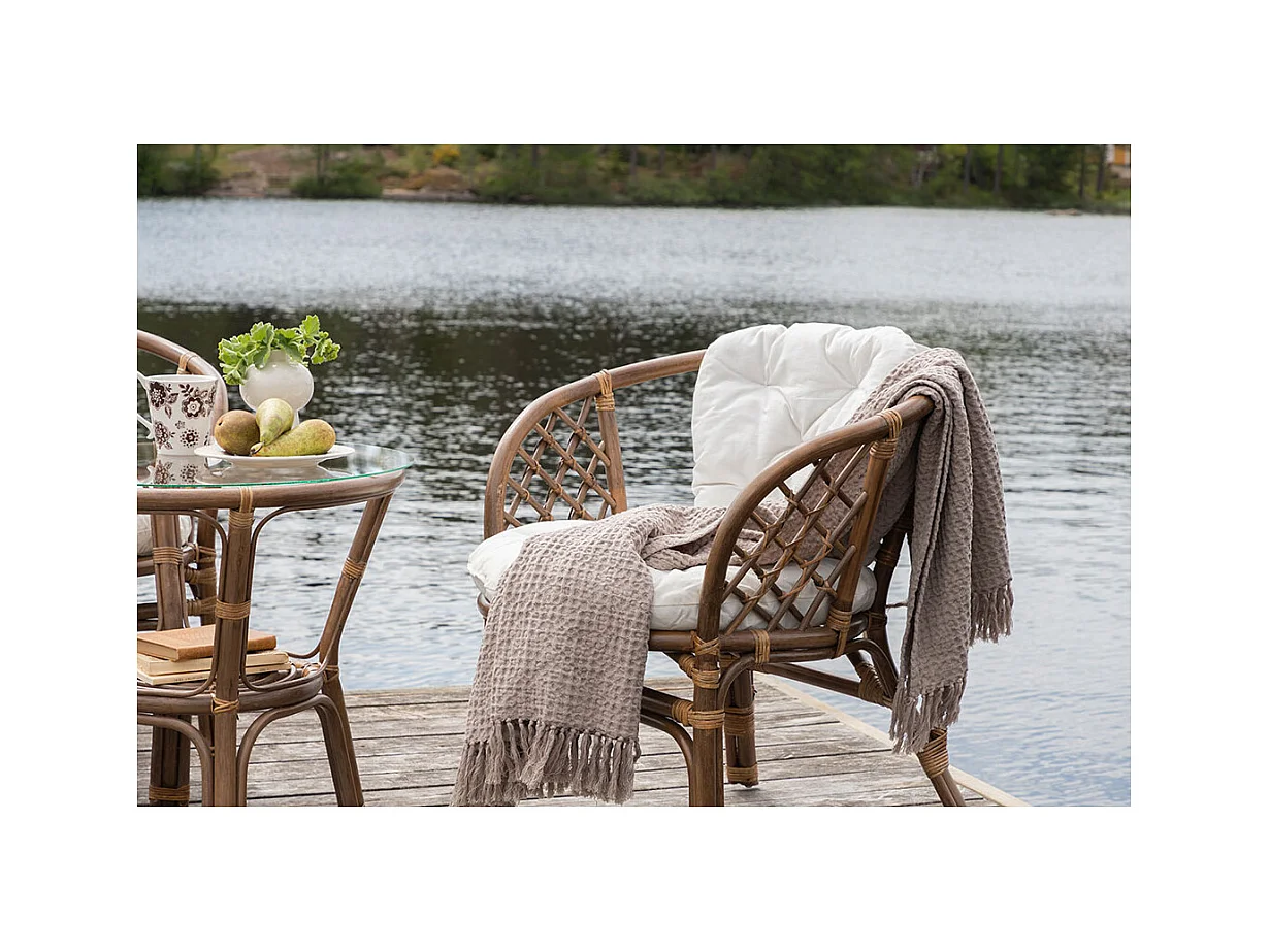 Weraset de café 2 chaises, 1 table décor noyer.