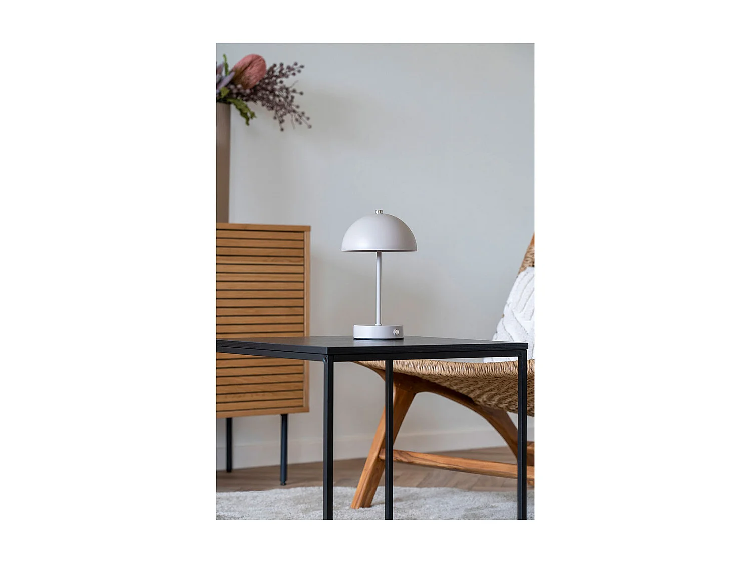 Lampe de table HOLT – Élégance & modernité réunies-Beige