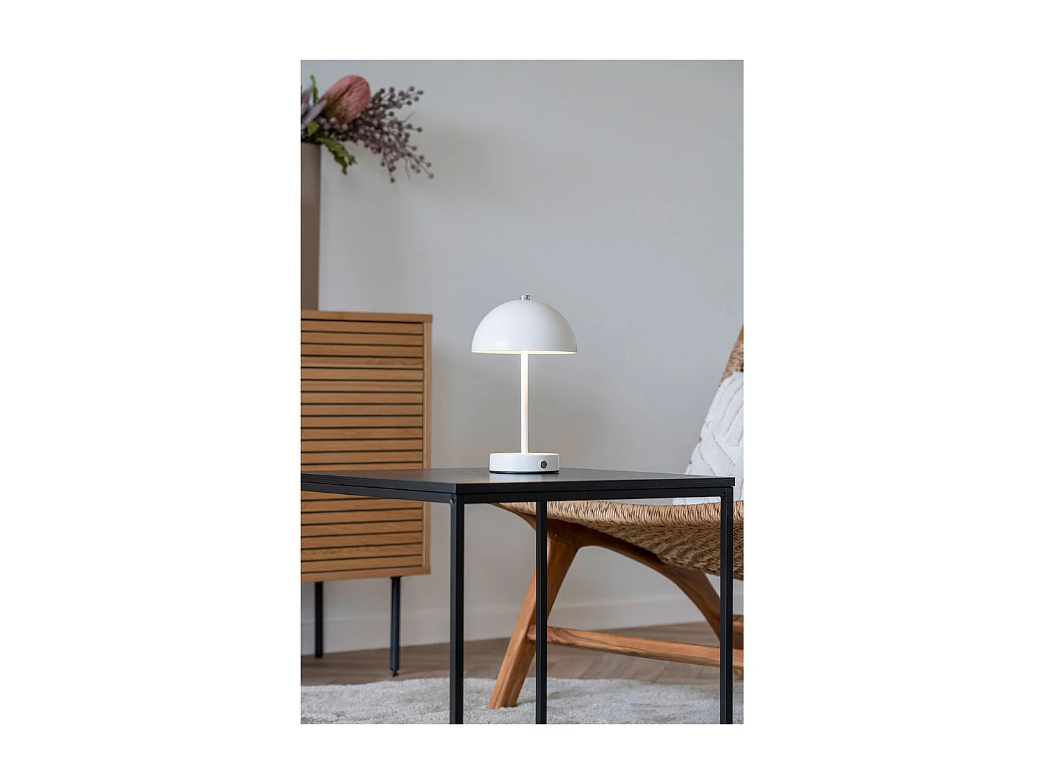 Holt lampe de table LED rechargeable blanche.