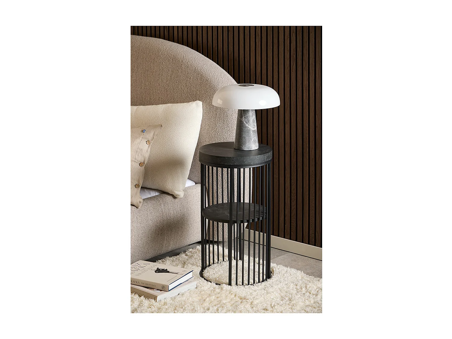 Strington table de nuit 1 étagère noire.