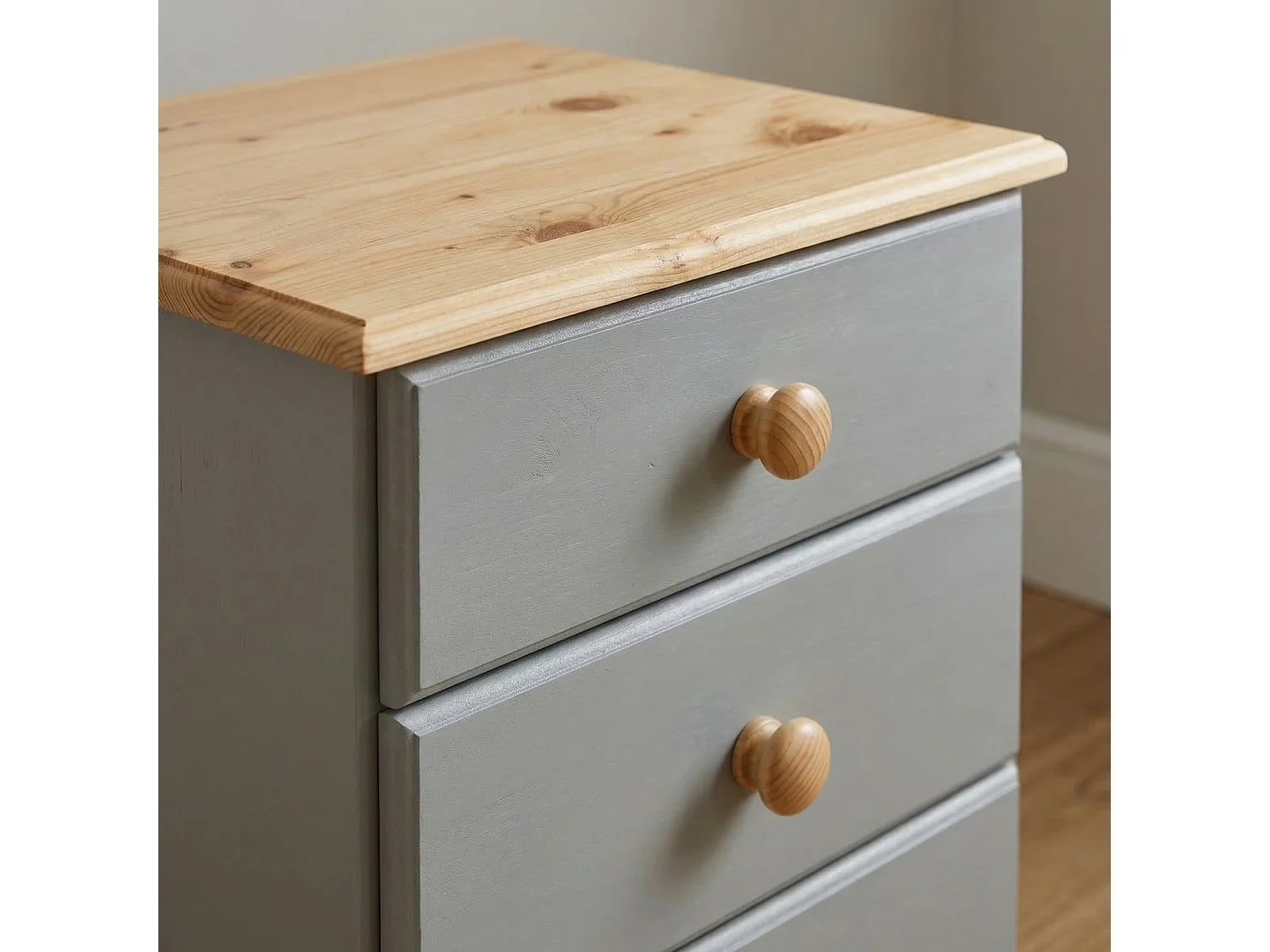 Nilon nachtkastje 3 laden grijs.